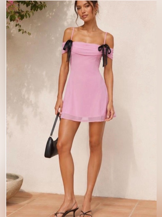 Kimchi Blue Dresses & Skirts - Urban Outfitters Kimchi Blue Allison Mesh Mini Dress size M in pink